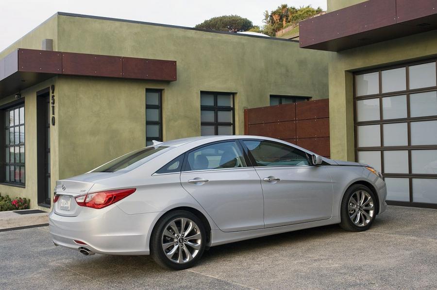  Hyundai Sonata 2.0T 2010 года  (фото 61 из 67)